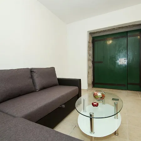Prázdninový dům House Vicko 2 *
